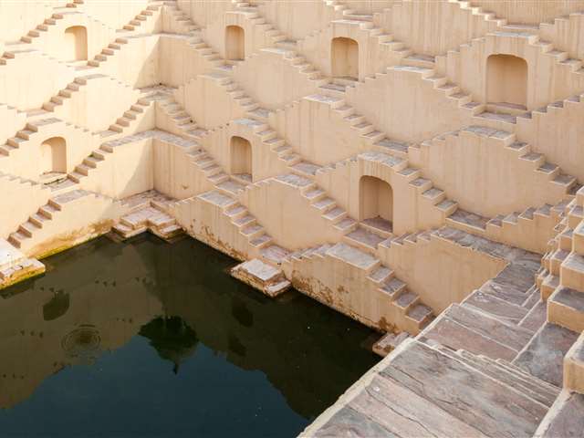 Ahmedabad to Shirdi Taxi Fare