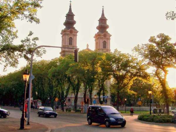 Chennai to Darjeeling Taxi Fare